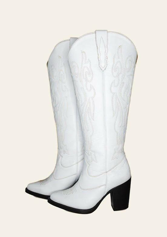 Aspen White Wide Calf Boots- Fontleroy